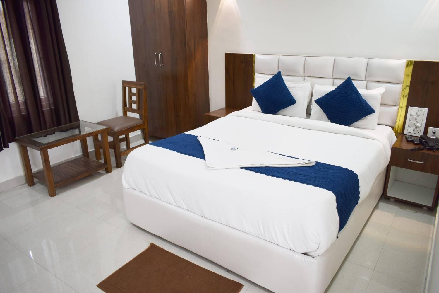 Hotel Skyland Warangal Rum bild